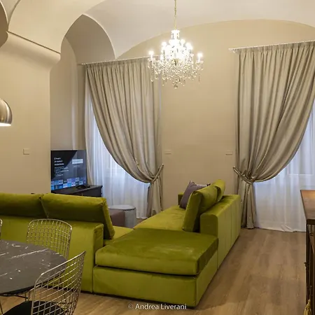 Sibilla - Via Oberdan 13 Bed & Breakfast 4*