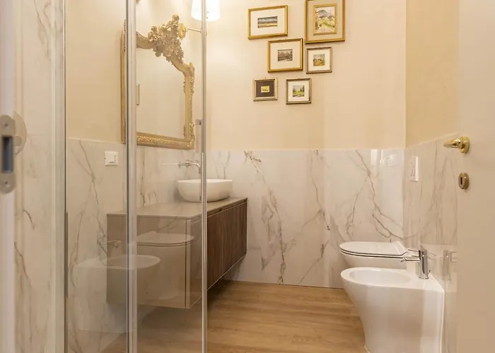 Sibilla - Via Oberdan 13 بولونيا