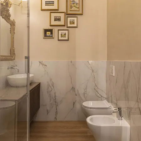 Sibilla - Via Oberdan 13 4*