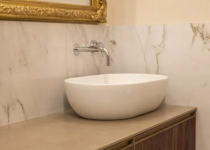 Bed & Breakfast Sibilla - Via Oberdan 13 Bologna