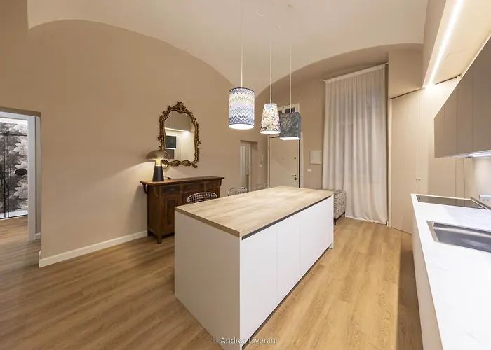 Bed & Breakfast Sibilla - Via Oberdan 13 Bologna